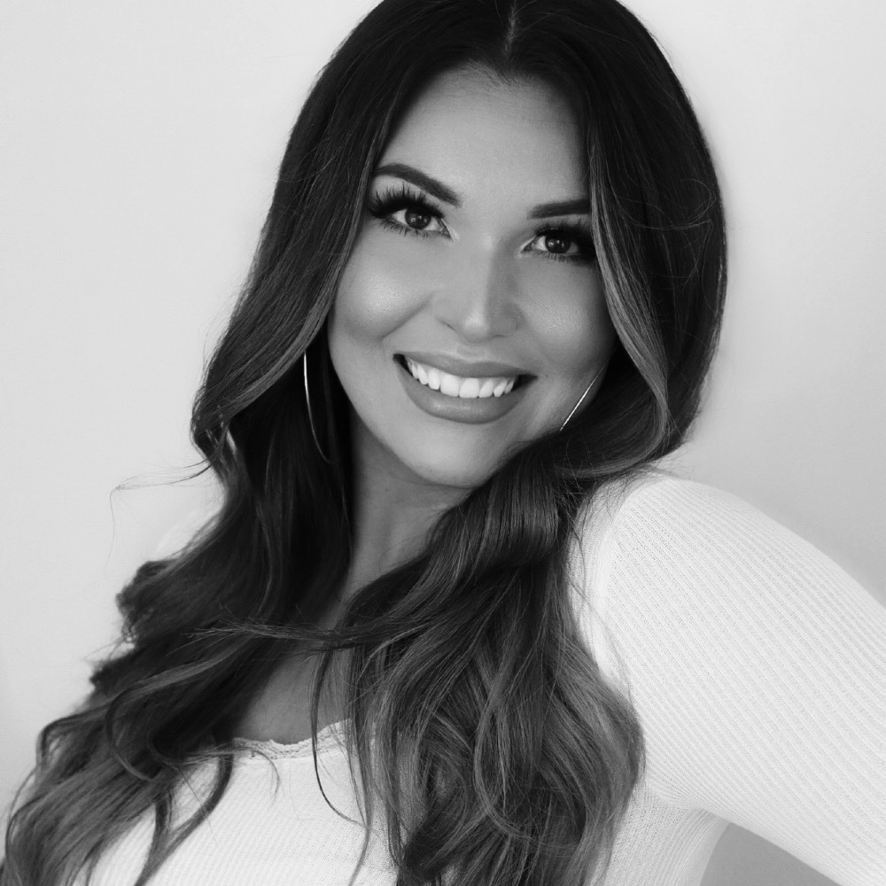 @makeupbycarlyg